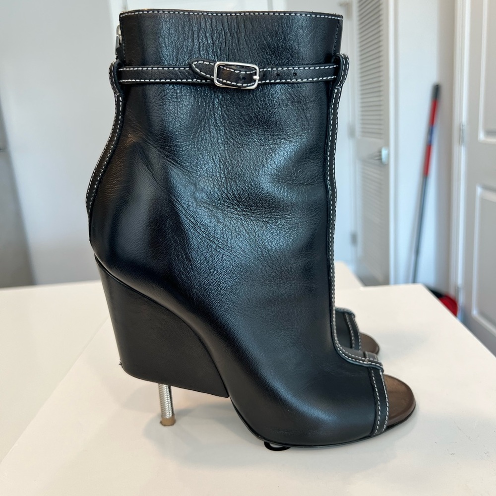 Authentic Givenchy Ankle Bootie size 36.5 used.